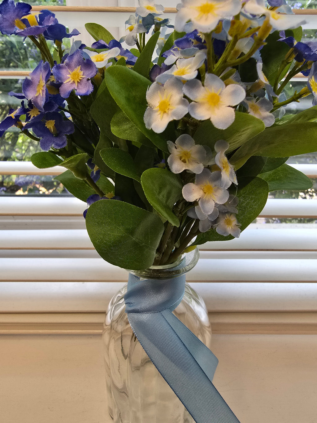 Forget-Me-Not Vase – Clear Glass Zambia 14cm