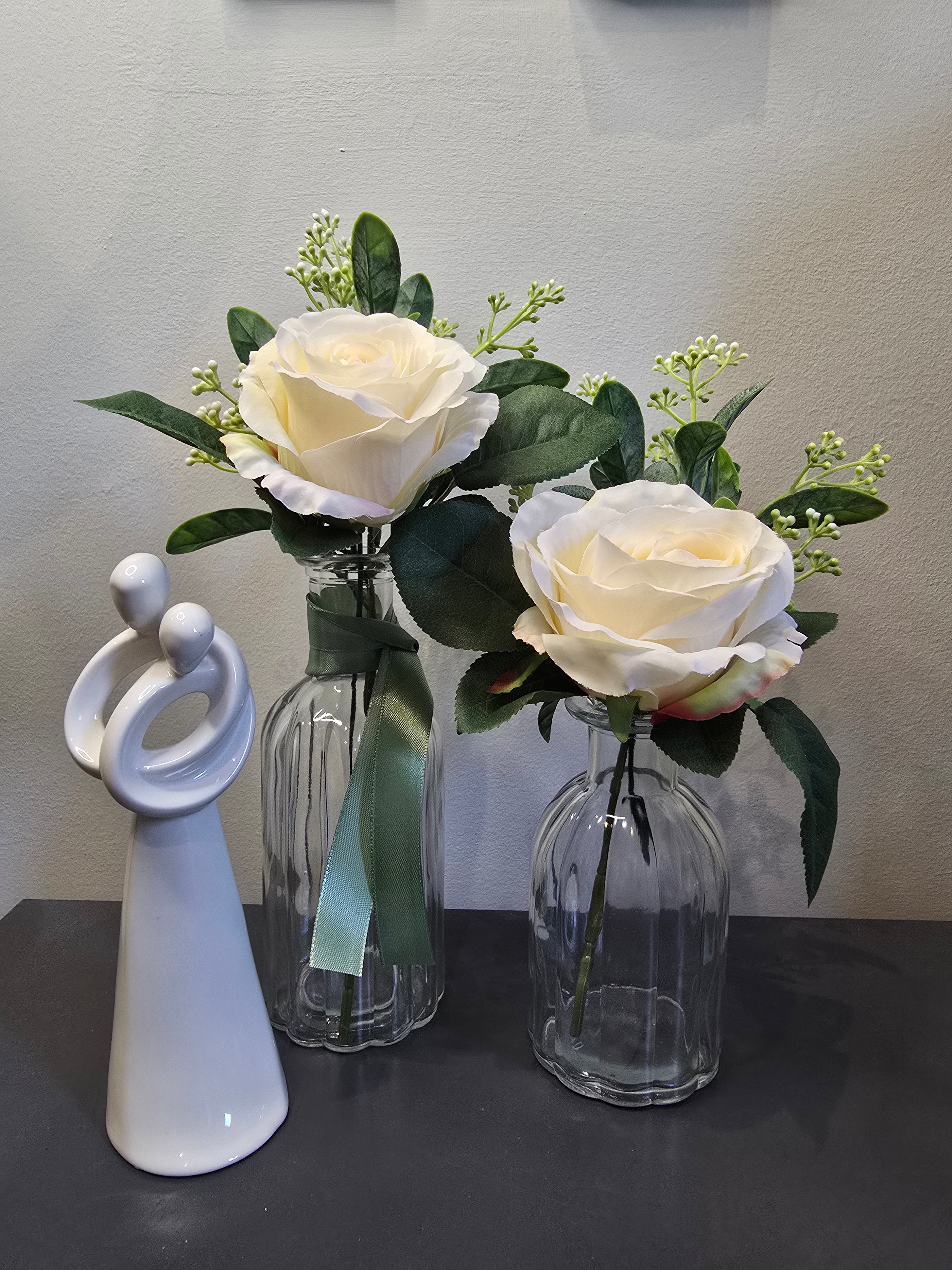 Cream Rose Vase Set – Clear Glass Zambia