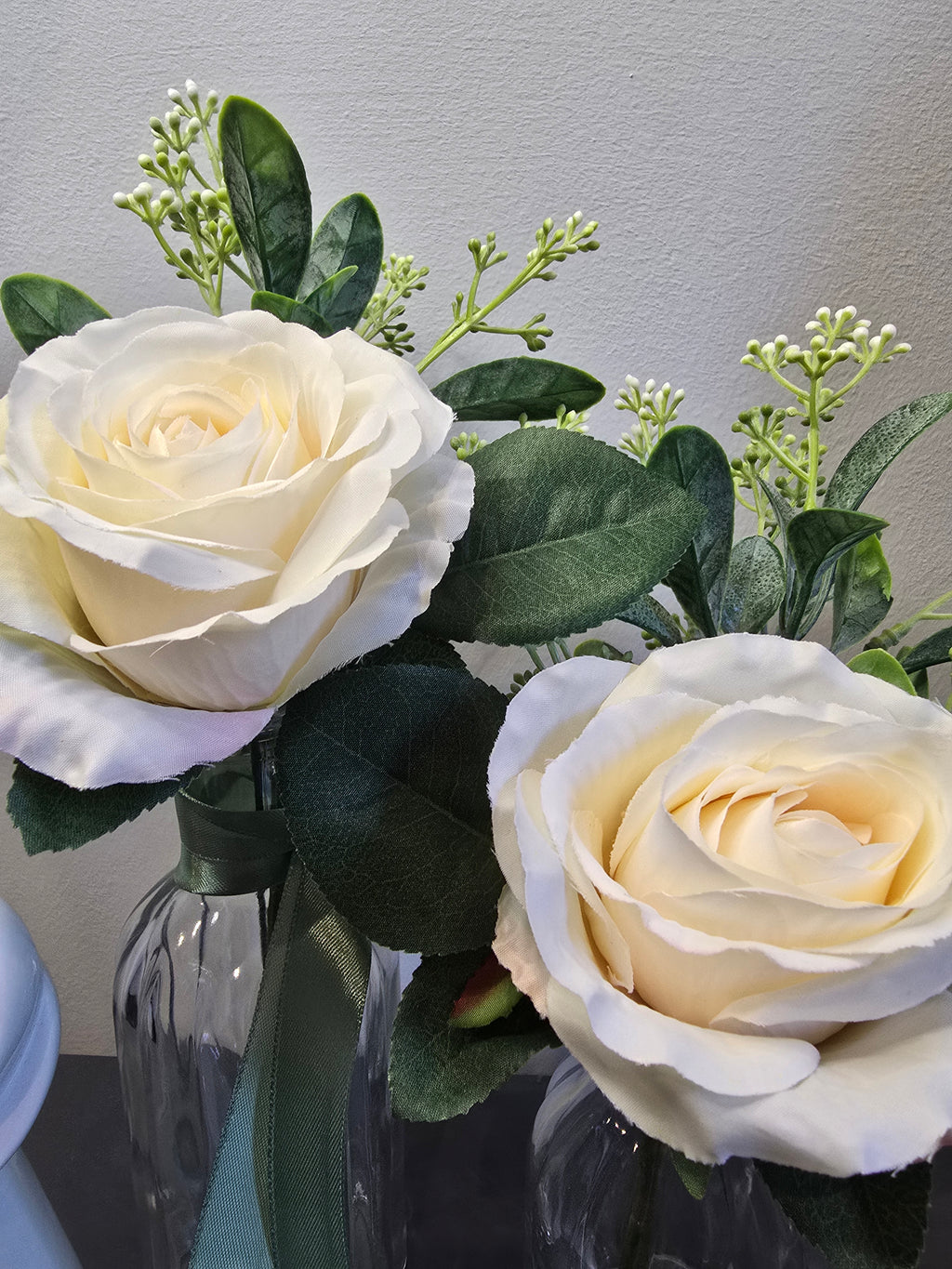 Cream Rose Vase Set – Clear Glass Zambia