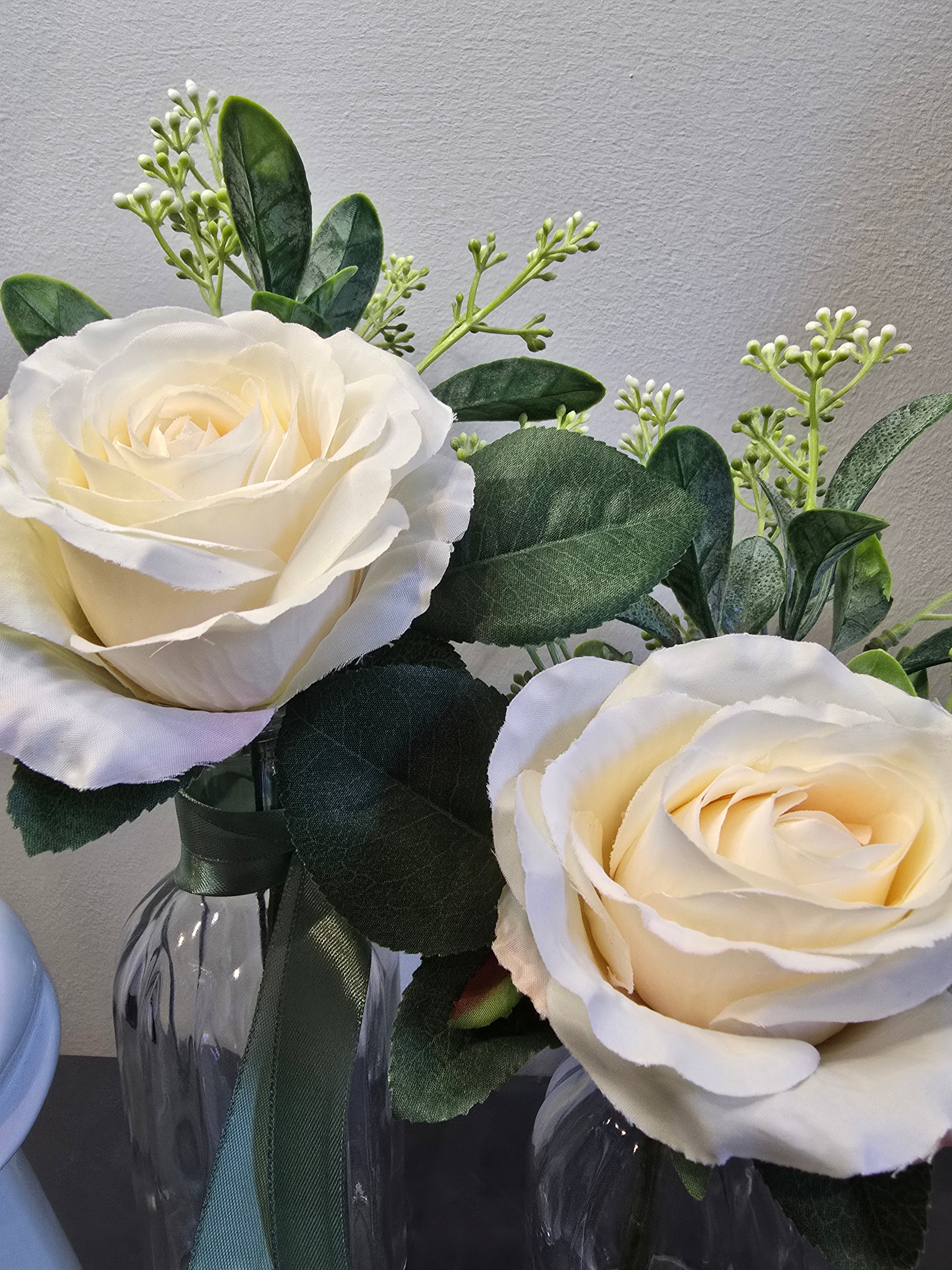 Cream Rose Vase Set – Clear Glass Zambia